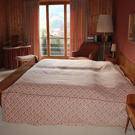 Haus Holiday Klosters-Serneus