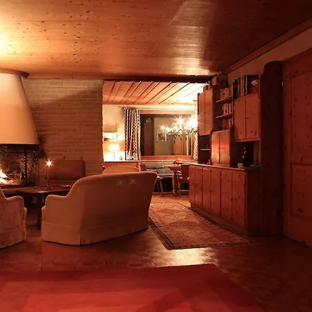 Haus Holiday Klosters-Serneus